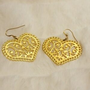 FOXY ORIGINALS // gold filigree sweetheart earring